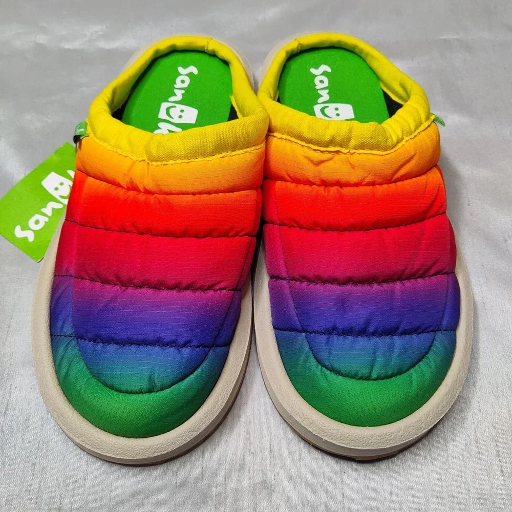 Sanuk girls size